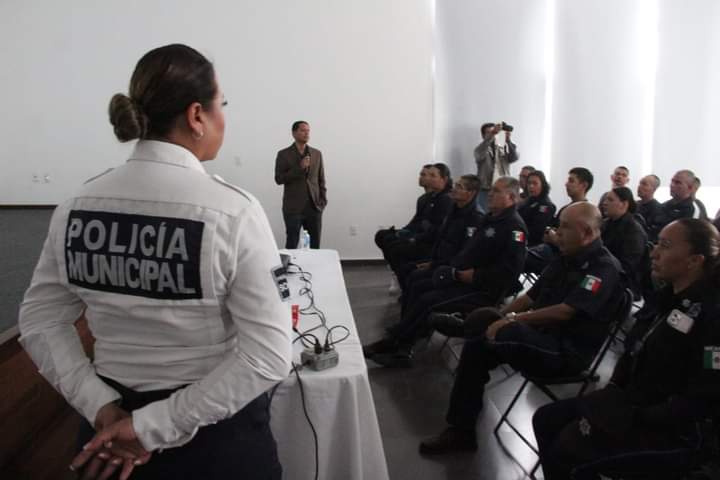 UAVI de Soledad promueve capacitación para policías en la atención de infantes y adolescentes